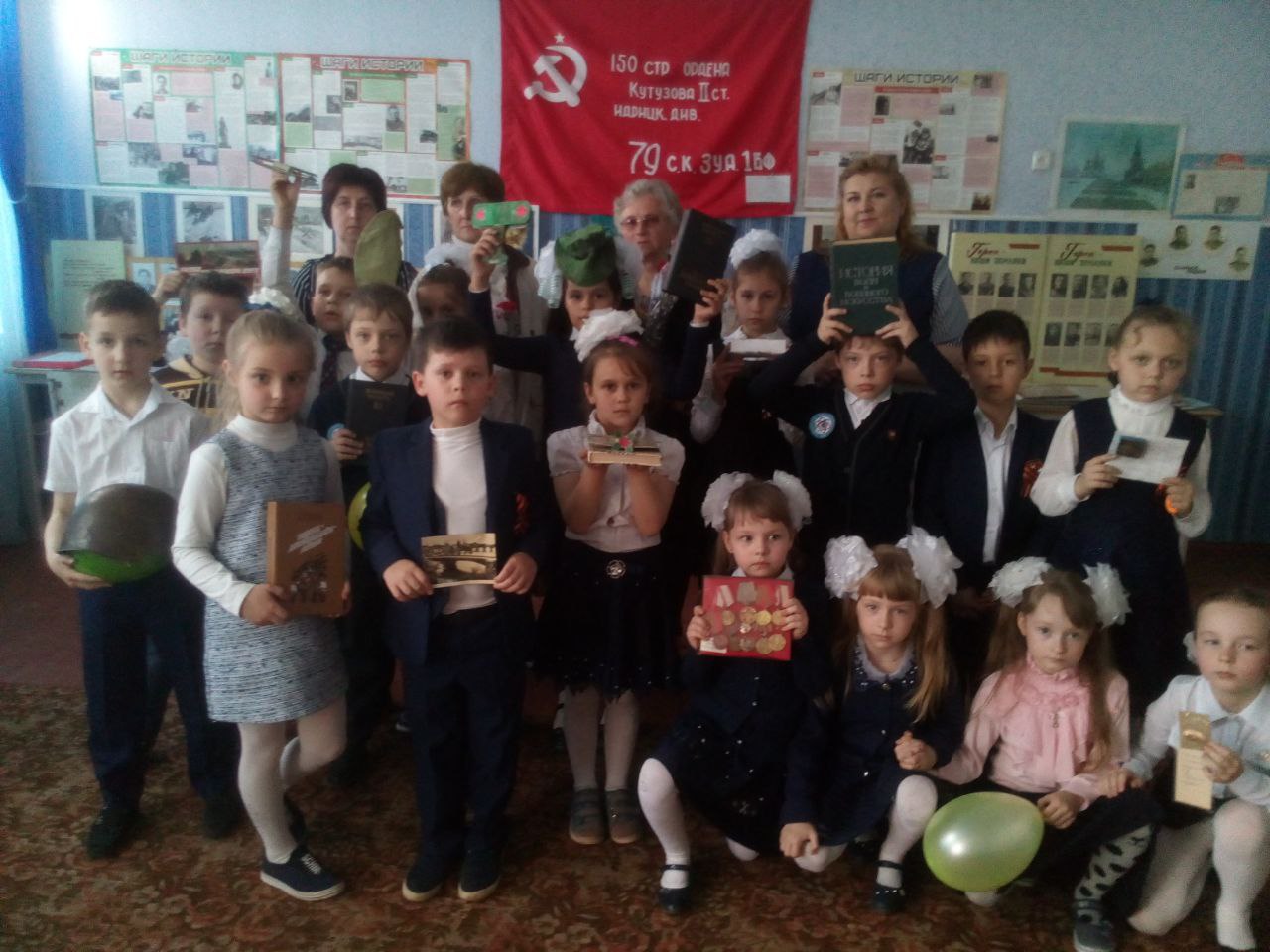 Участники  кружка Юные музееведы встречались с ветеранами труда, детьми войны